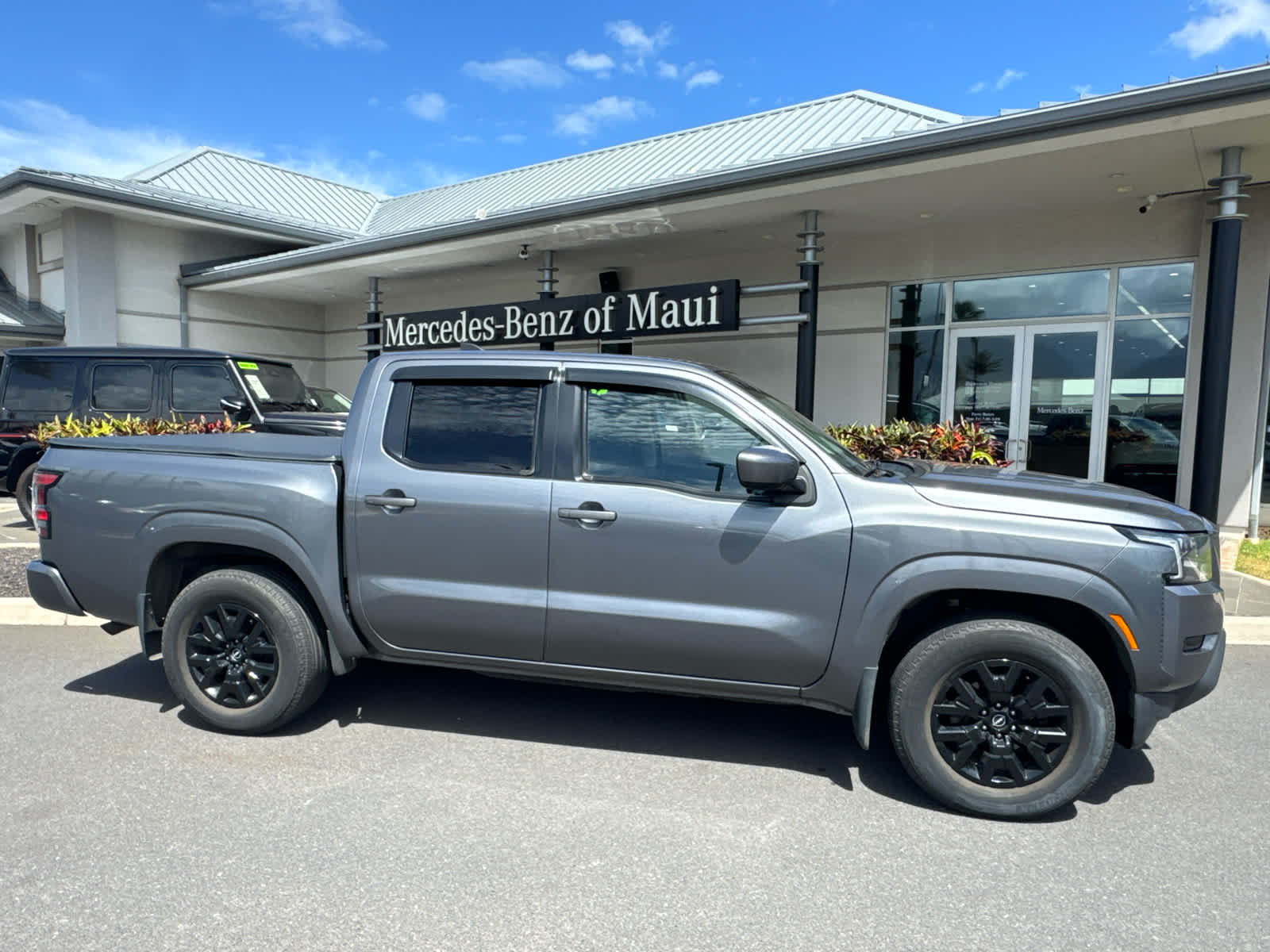 2023 Nissan Frontier SV