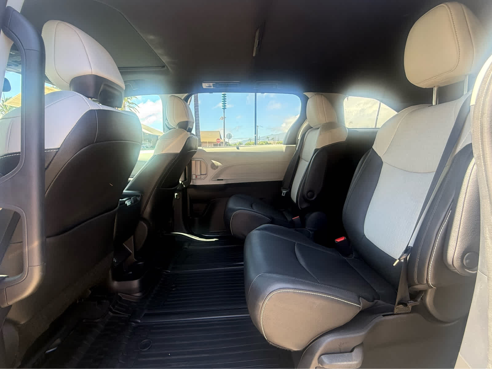 2025 Toyota Sienna XSE