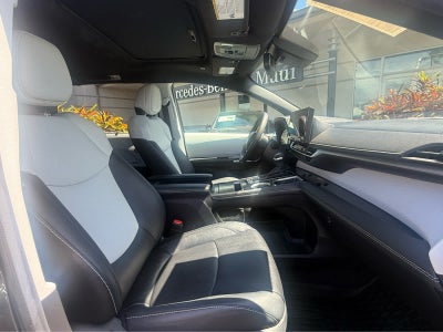 2025 Toyota Sienna XSE
