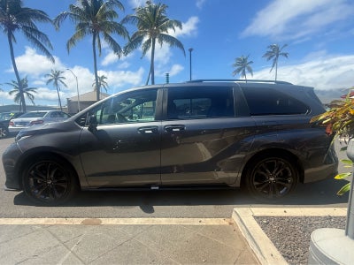 2025 Toyota Sienna XSE