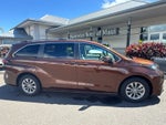 2023 Toyota Sienna LE