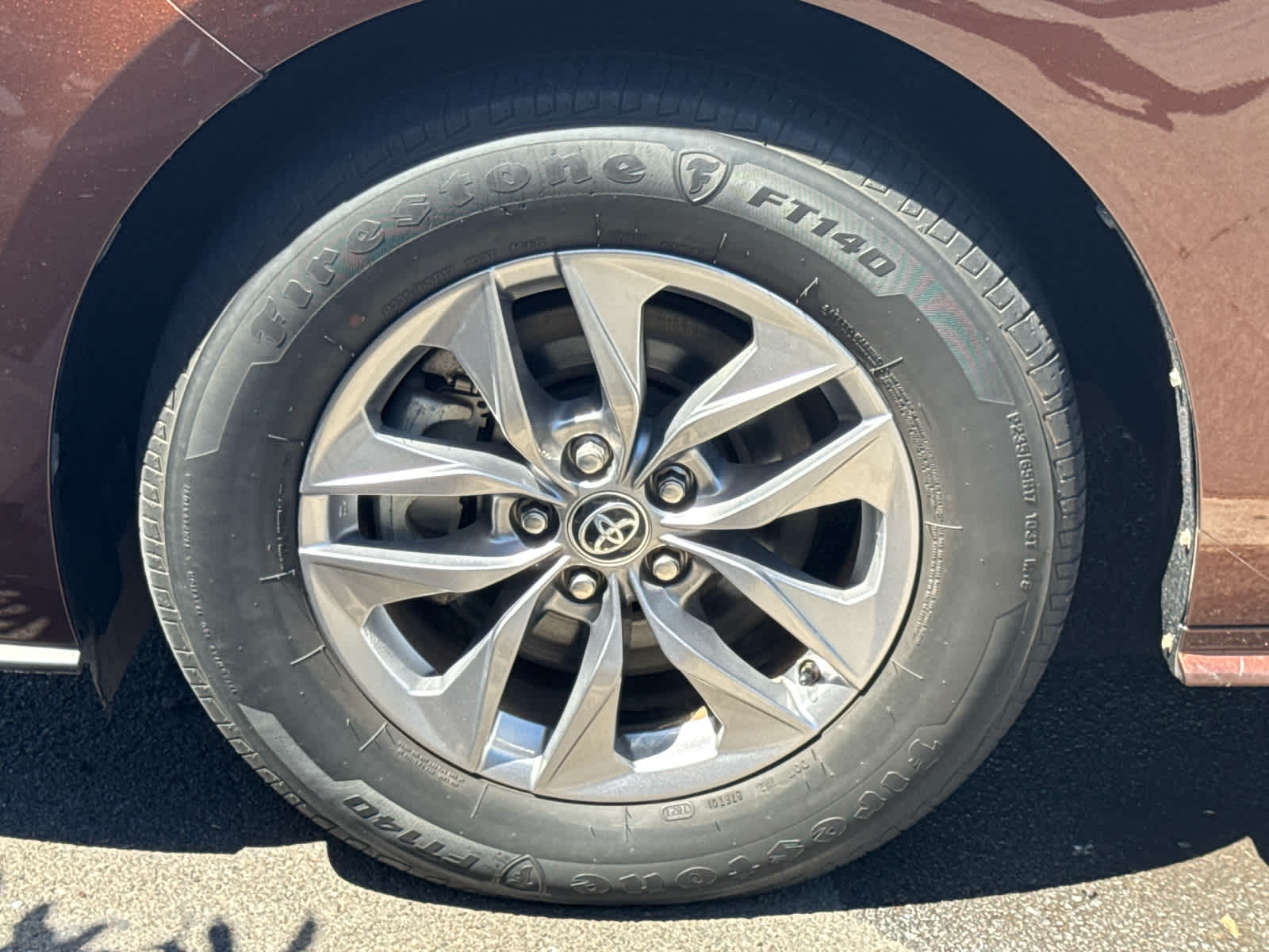 2023 Toyota Sienna LE
