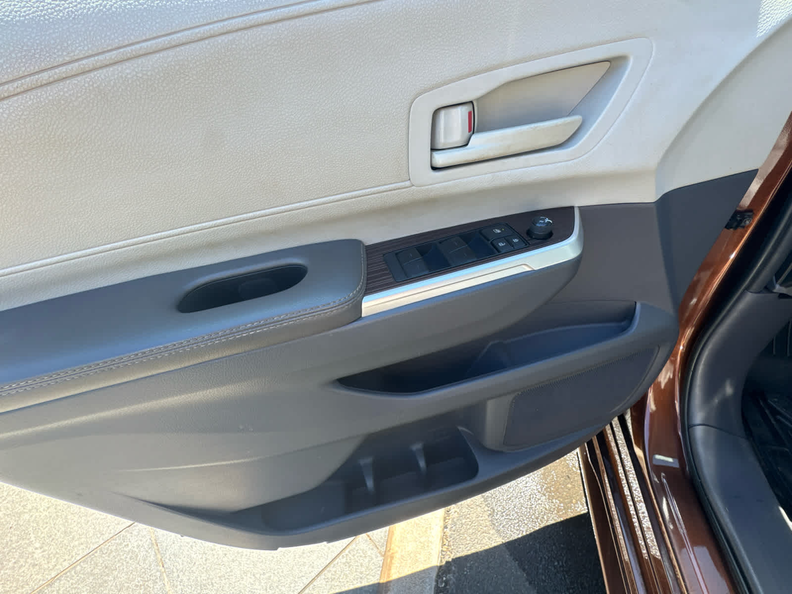 2023 Toyota Sienna LE
