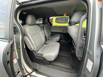 2023 Toyota Sienna XLE