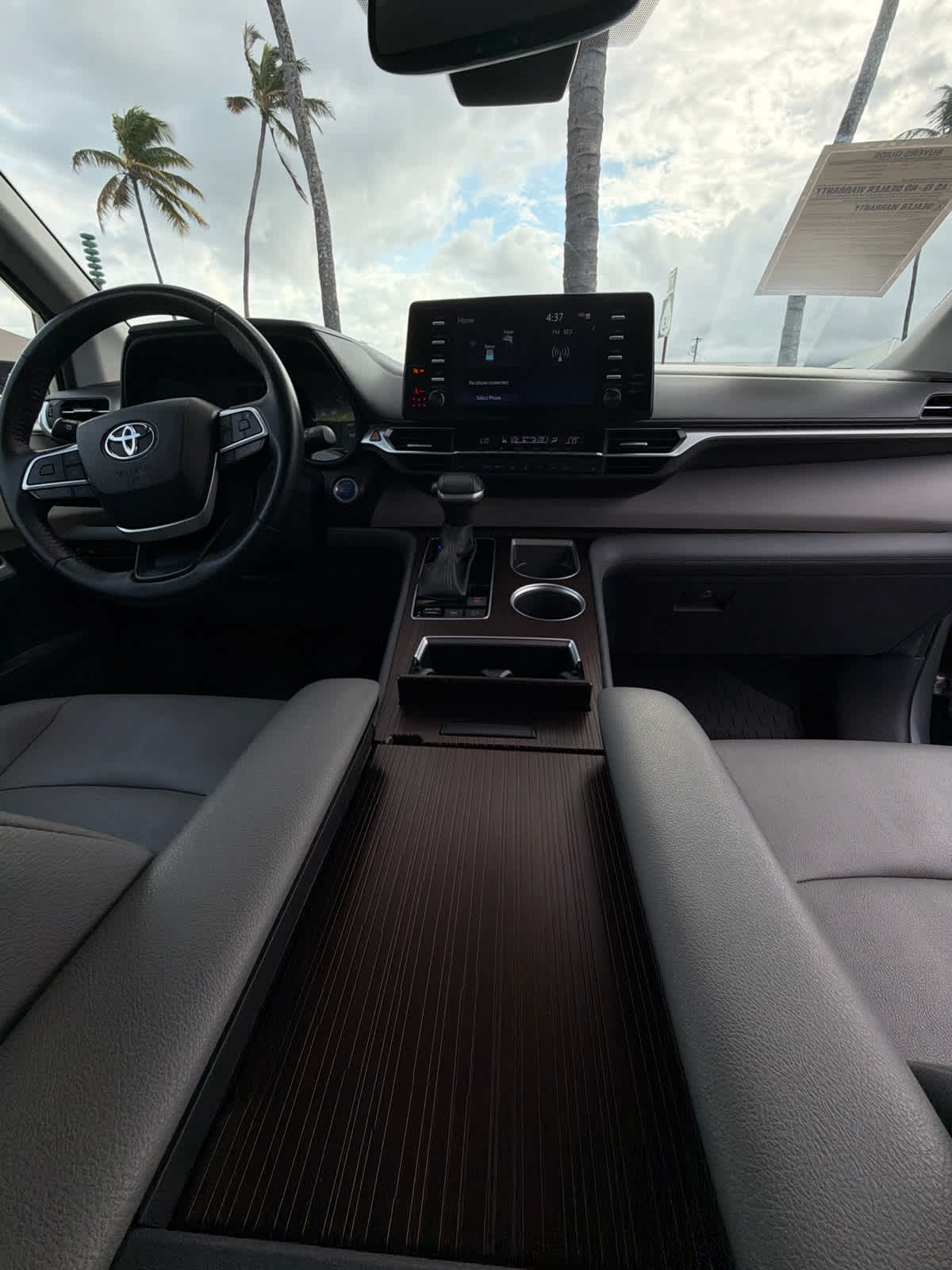 2023 Toyota Sienna XLE