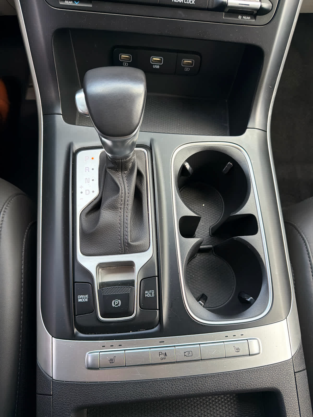 2023 Kia Carnival LX