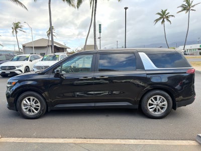 2023 Kia Carnival LX