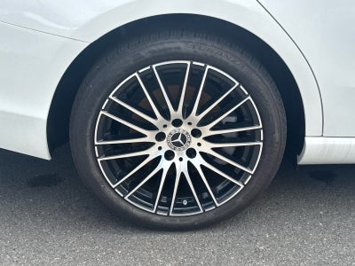 2025 Mercedes-Benz C 300 Sedan