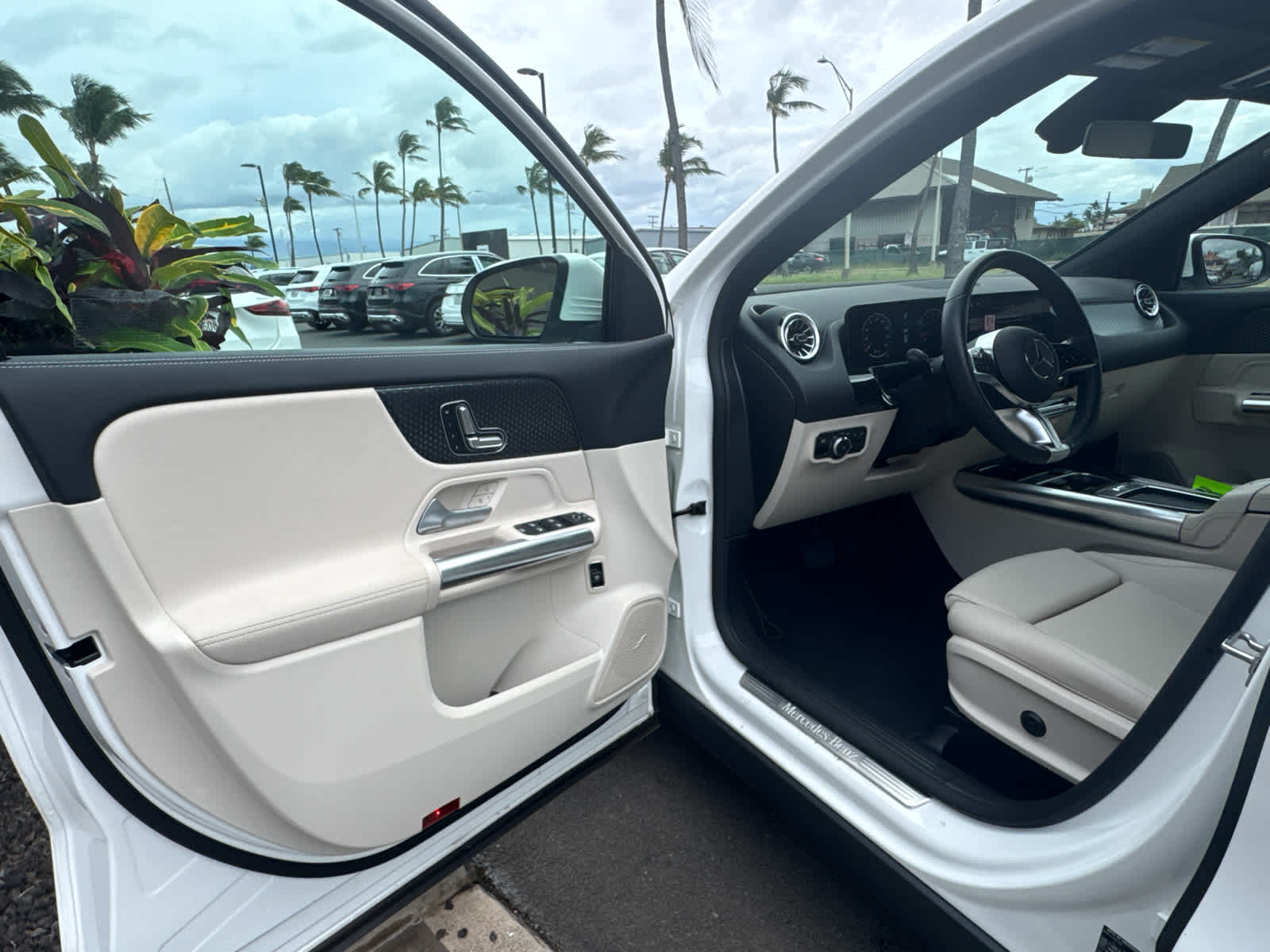 2025 Mercedes-Benz GLA 250 SUV