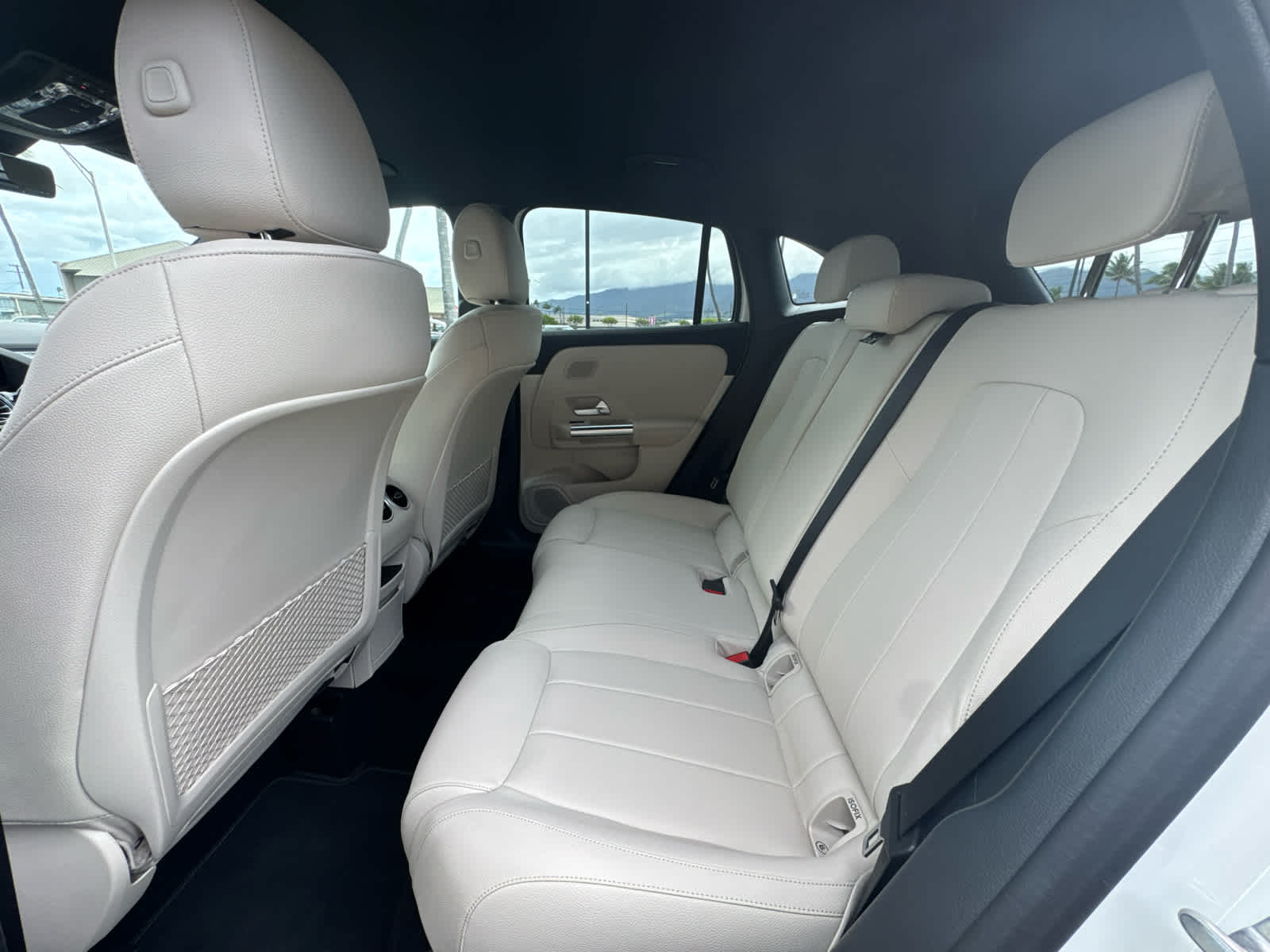 2025 Mercedes-Benz GLA 250 SUV