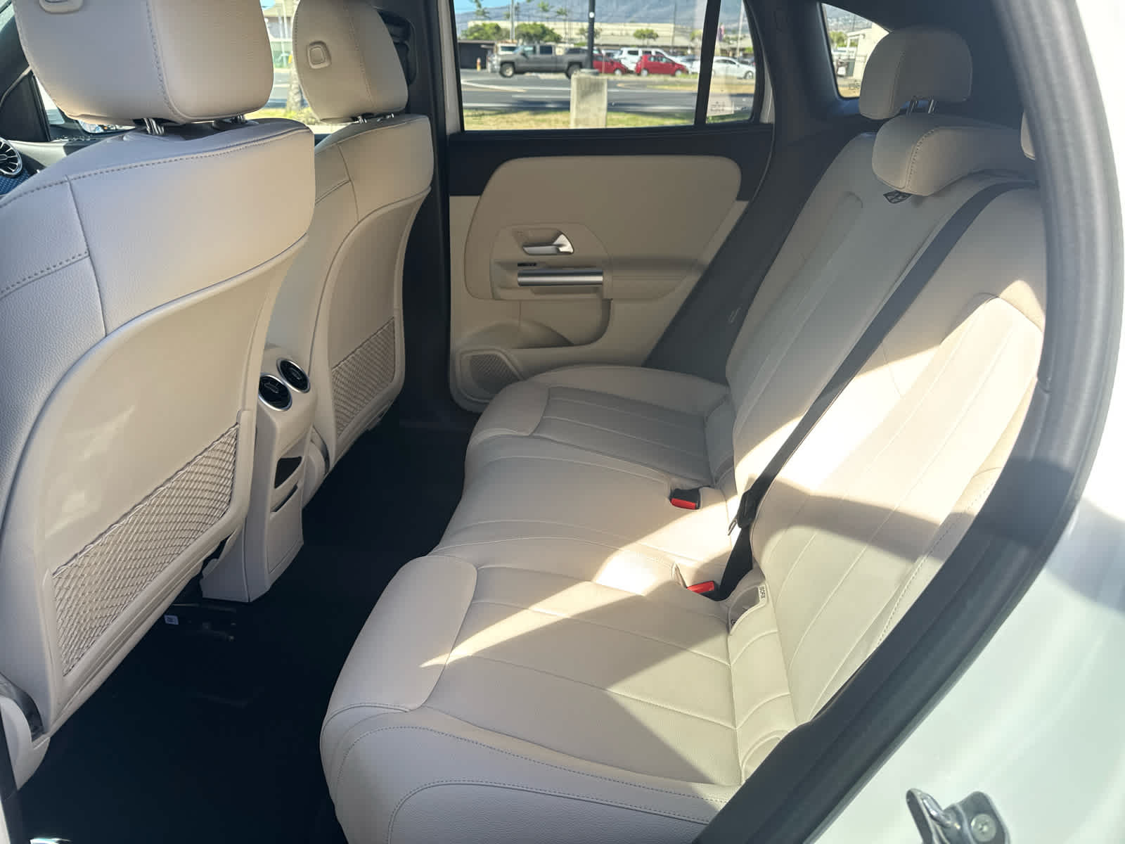 2025 Mercedes-Benz GLA 250 4MATIC® SUV