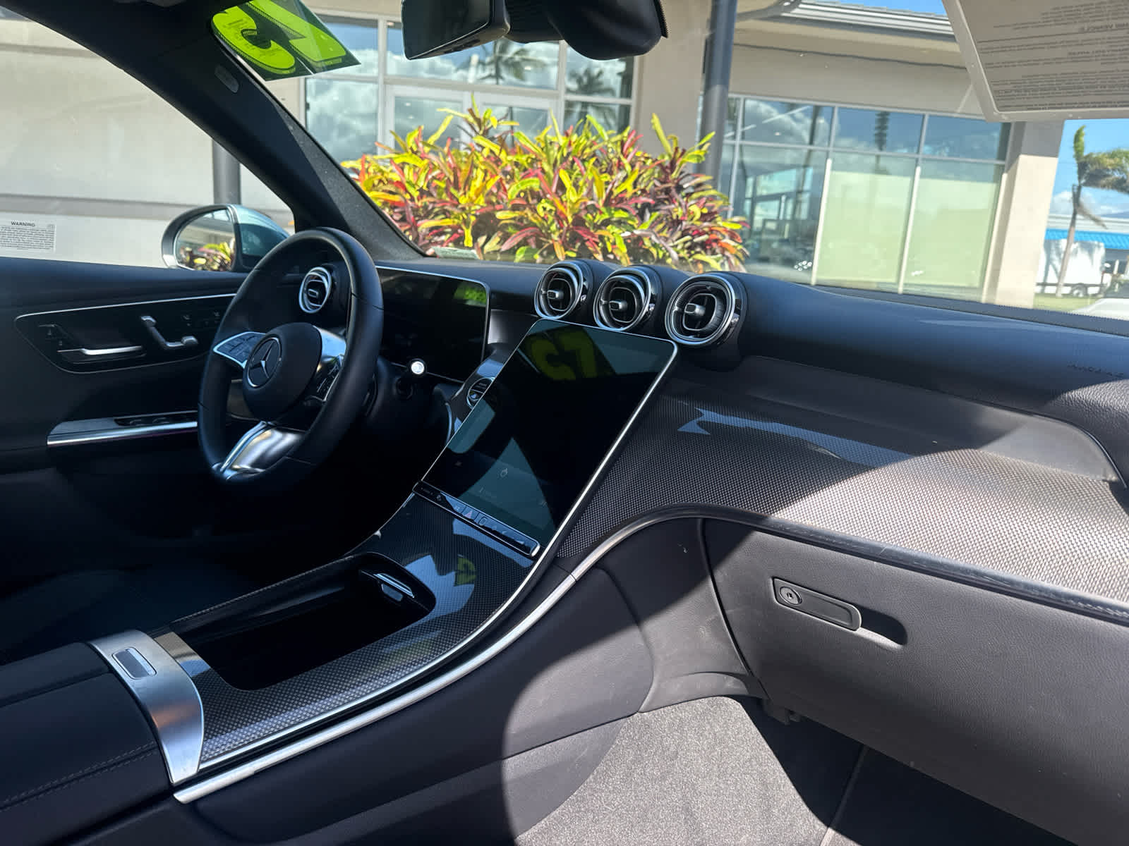 2025 Mercedes-Benz GLC 300 SUV
