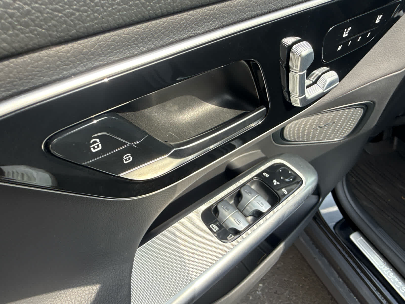 2026 Mercedes-Benz GLC 300 SUV
