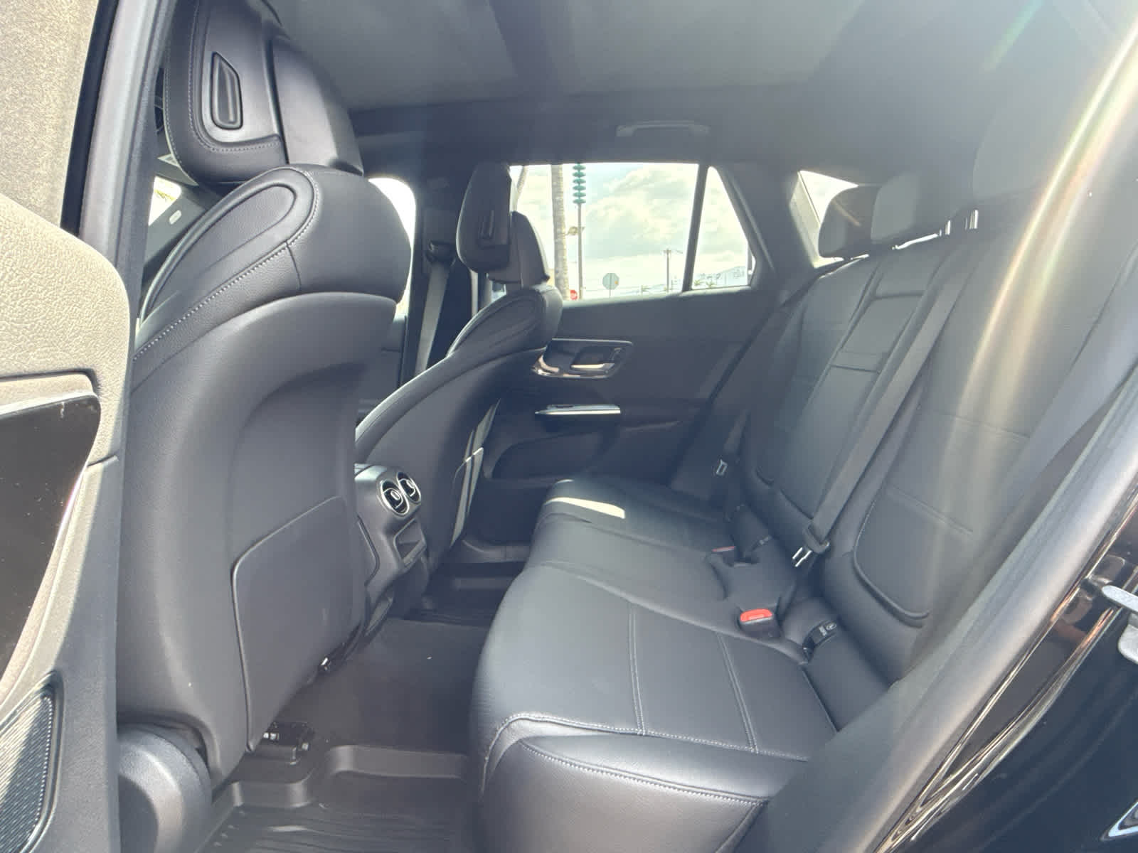 2026 Mercedes-Benz GLC 300 SUV