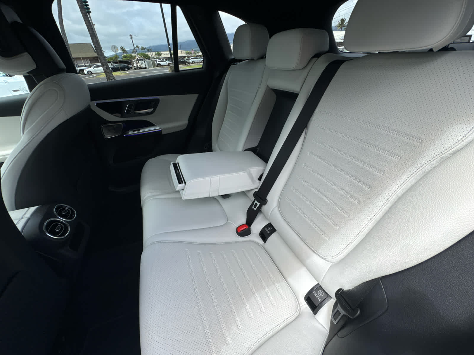 2025 Mercedes-Benz GLC 300 SUV