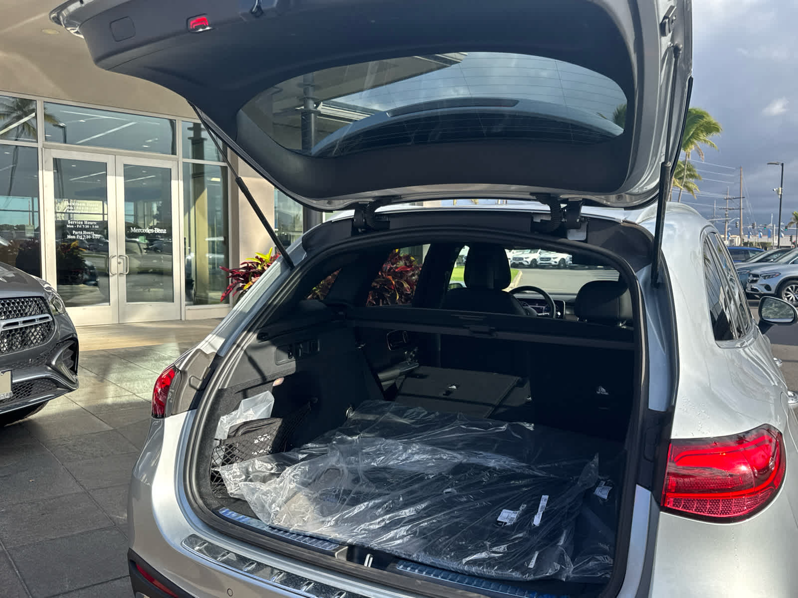 2025 Mercedes-Benz GLC GLC 300