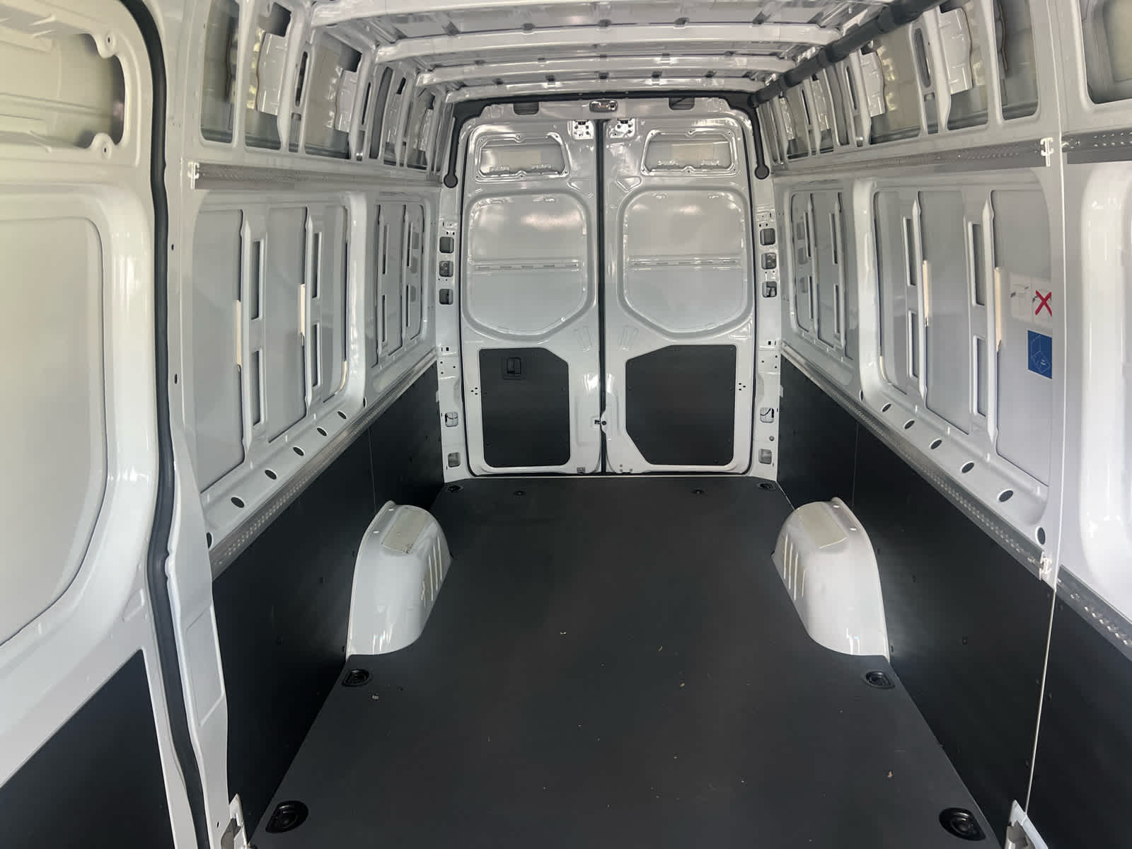 2024 Mercedes-Benz Sprinter 2500 High Roof I4 Diesel 170" RWD