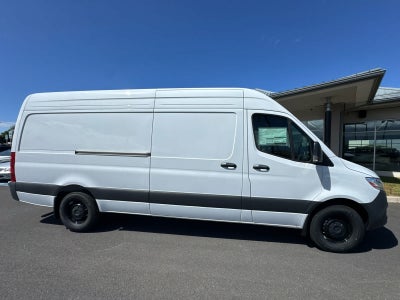 2025 Mercedes-Benz Sprinter Cargo Van 2500 High Roof I4 Diesel HO 170 RWD