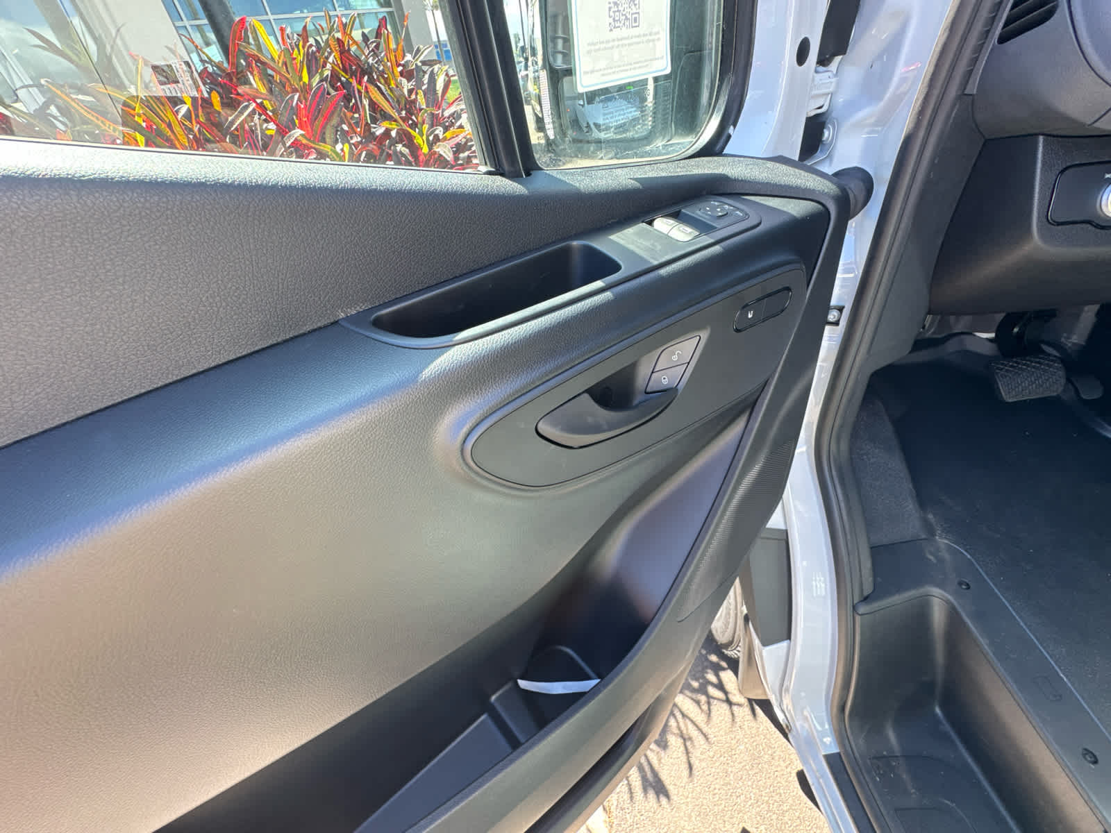 2026 Mercedes-Benz Sprinter 2500 High Roof I4 Diesel HO 170 RWD