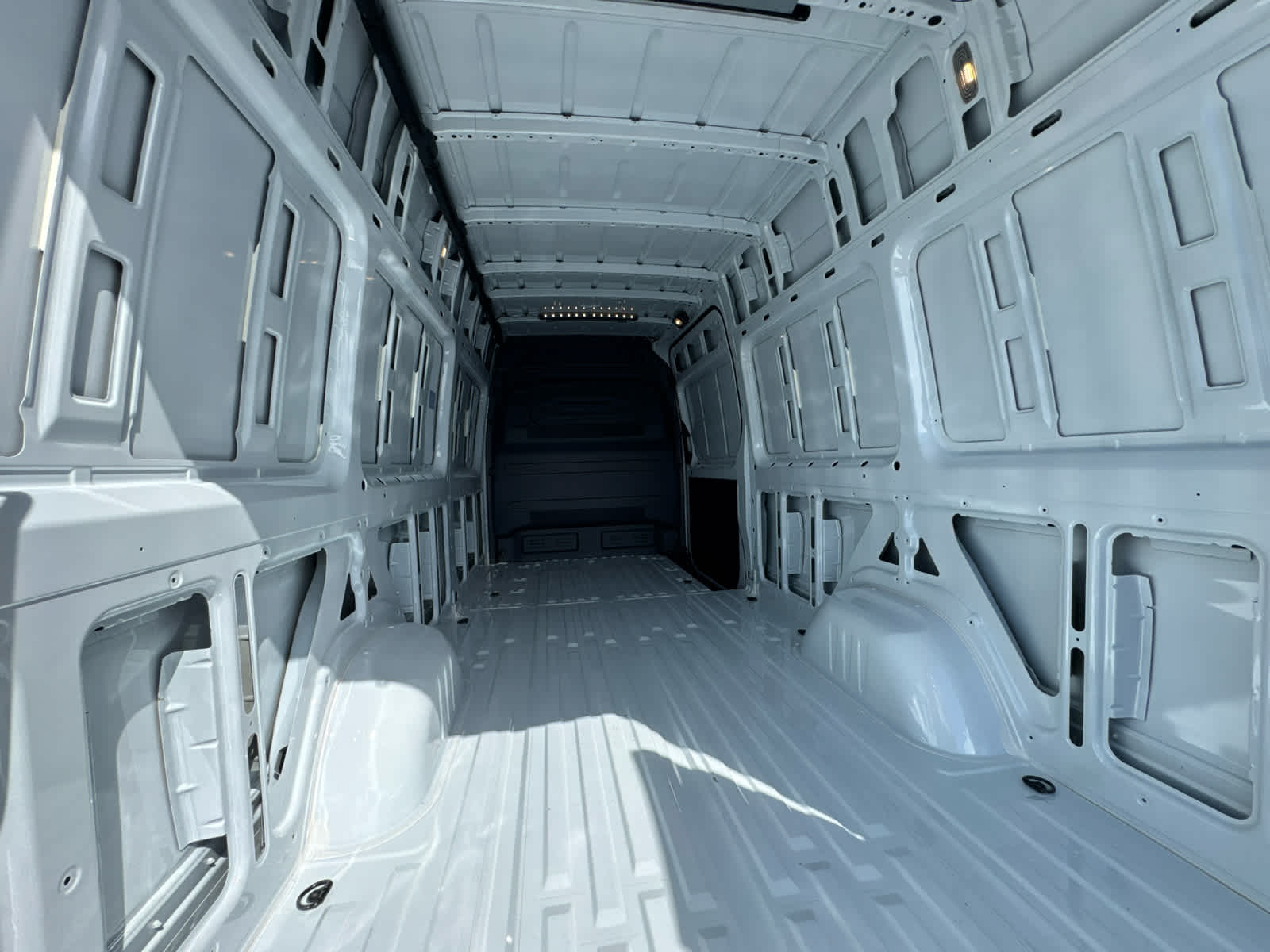 2025 Mercedes-Benz Sprinter Cargo Van 2500 High Roof I4 Diesel HO 170 RWD