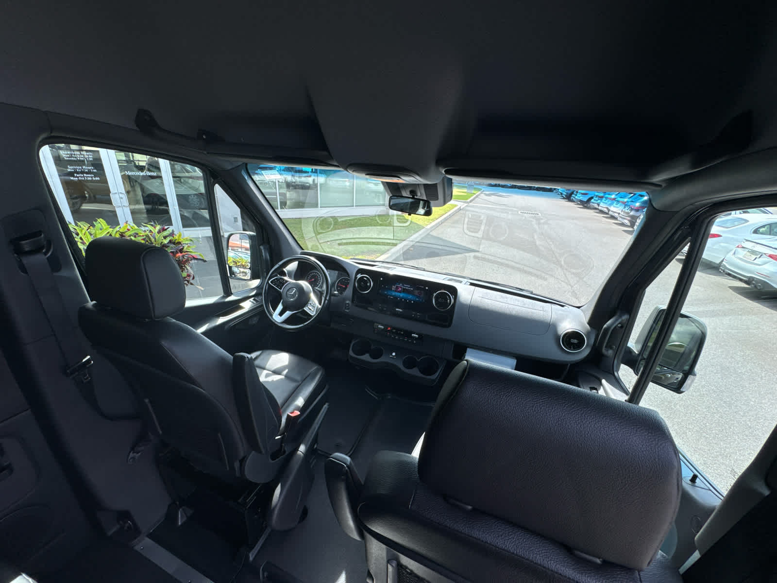 2021 Mercedes-Benz Sprinter Passenger Van 2500 High Roof I4 170 RWD