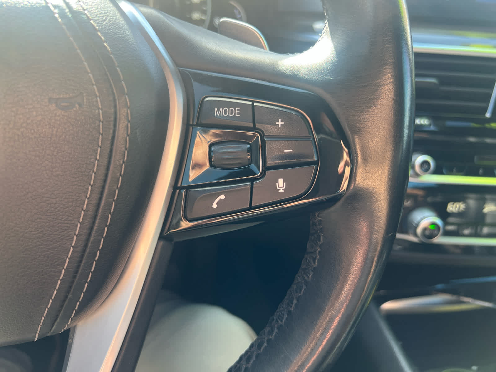 2018 BMW 5 Series 530e xDrive iPerformance