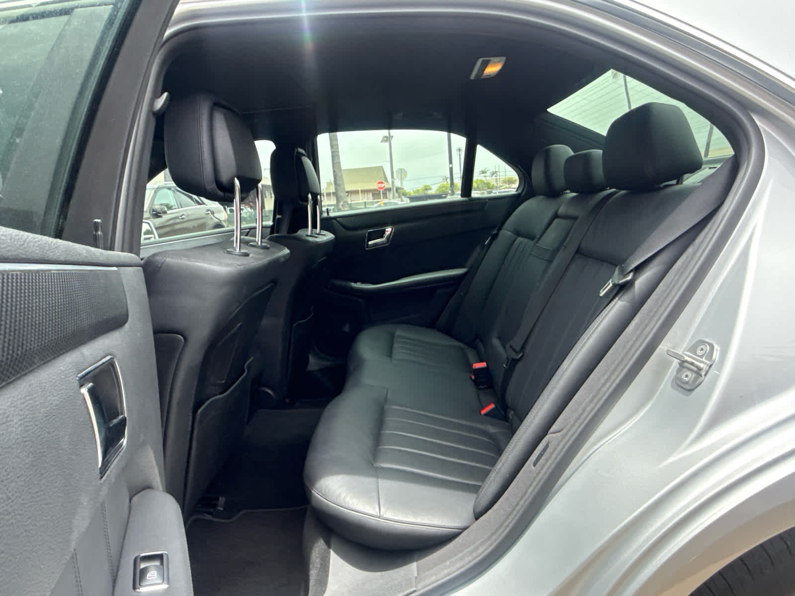 2010 Mercedes-Benz E 550 4dr Sdn RWD