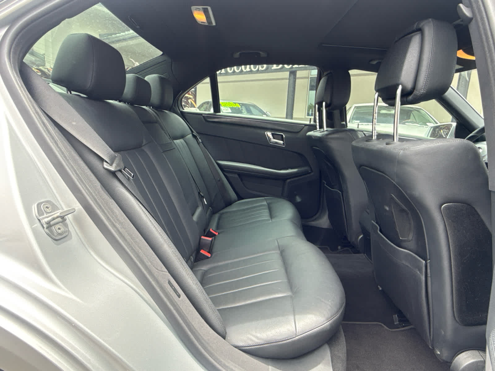 2010 Mercedes-Benz E 550 4dr Sdn RWD
