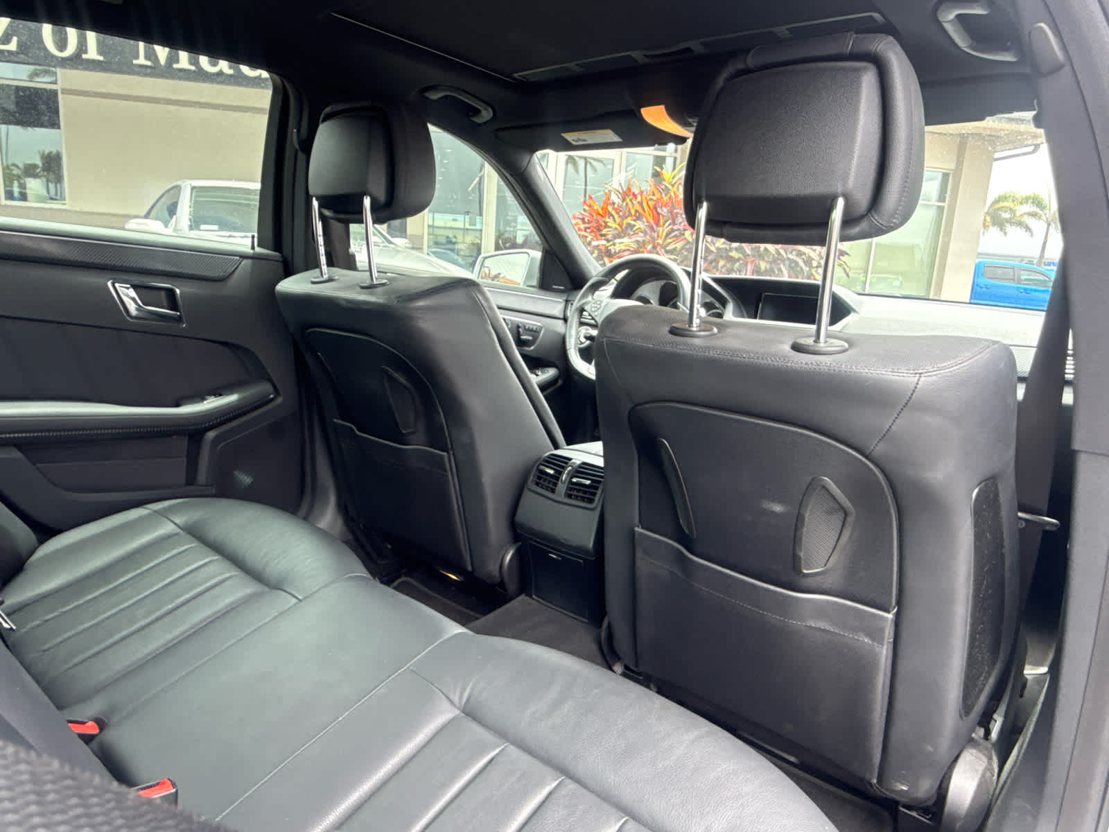 2010 Mercedes-Benz E 550 4dr Sdn RWD