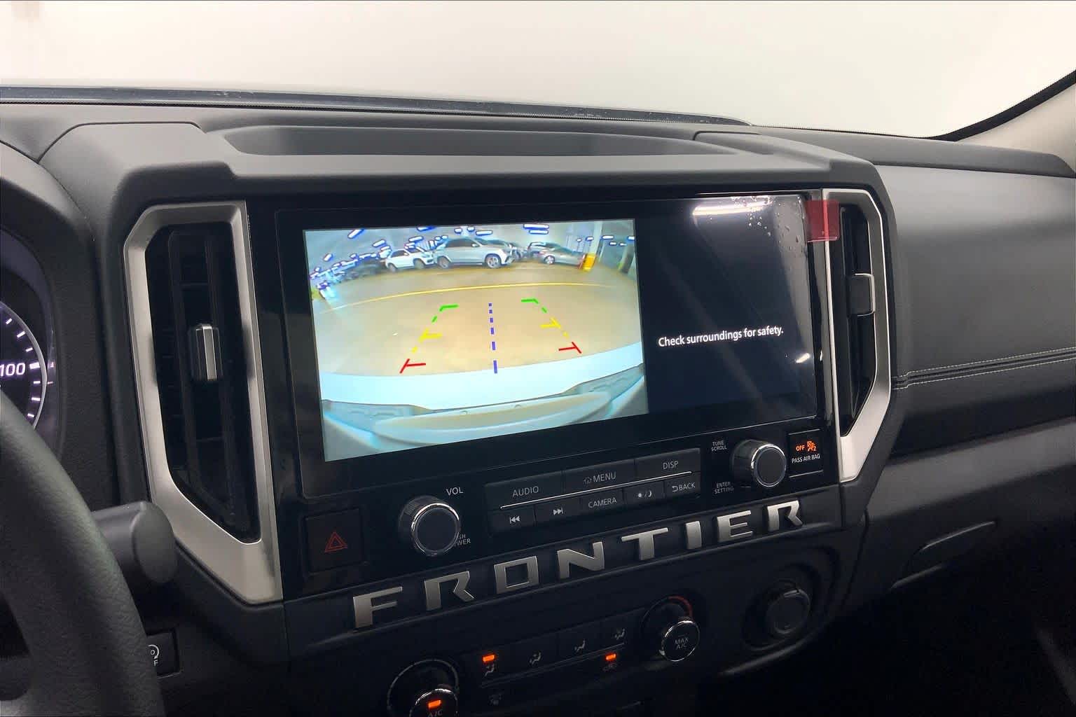 2025 Nissan Frontier SV