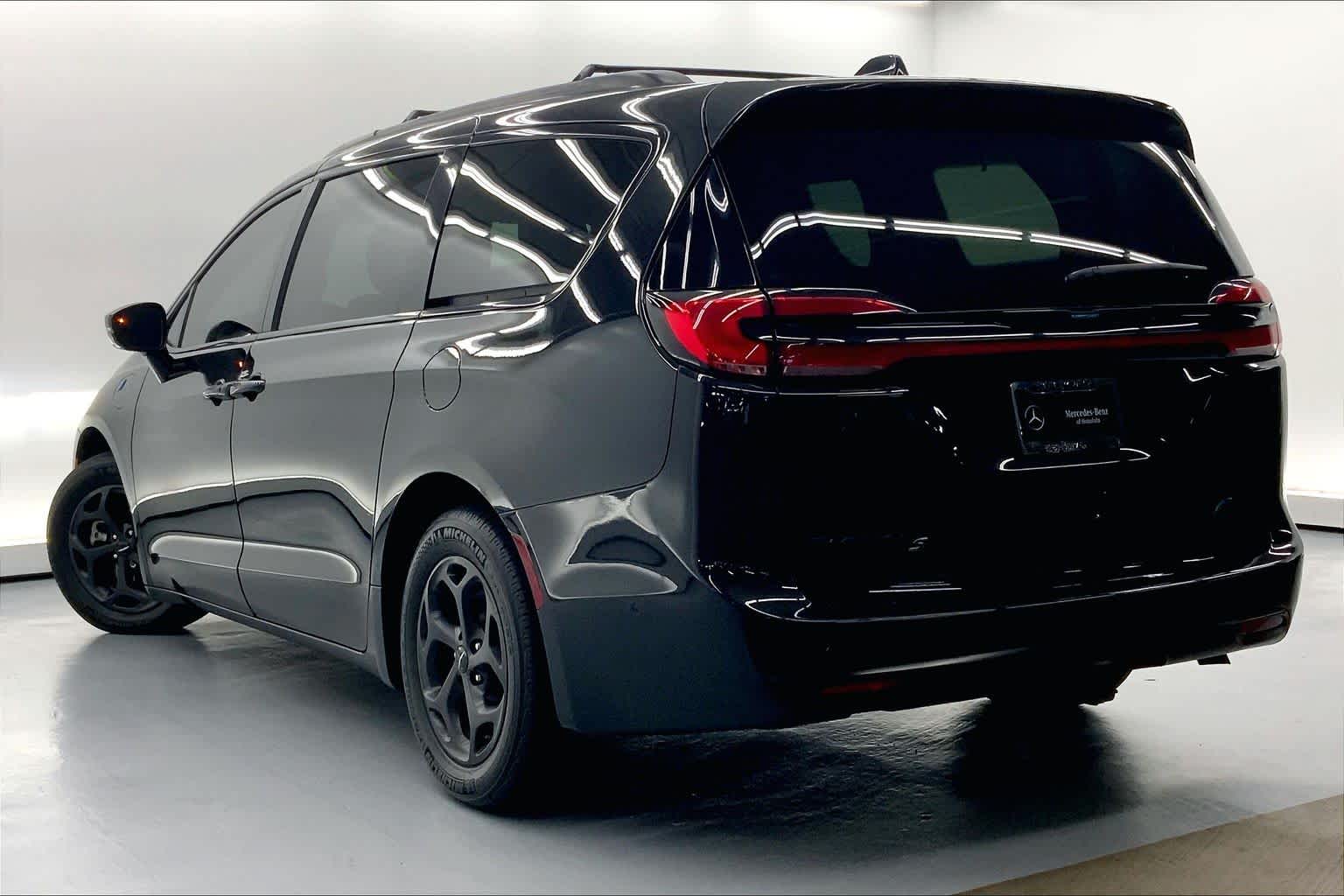 2021 Chrysler Pacifica Hybrid Limited