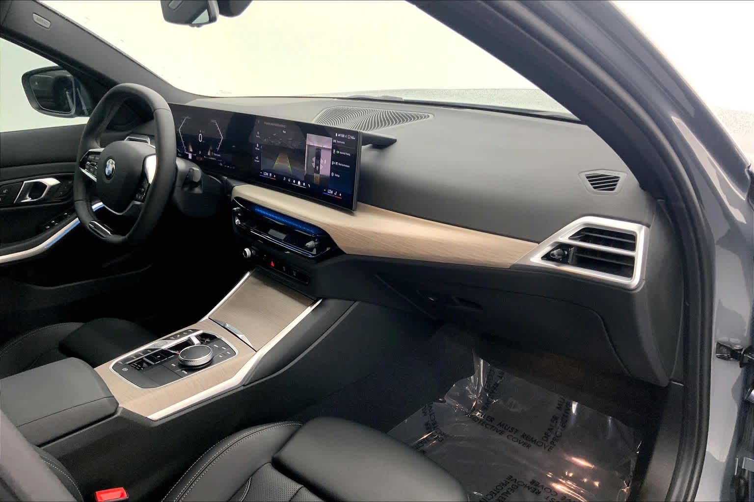 2025 BMW 330i 330i