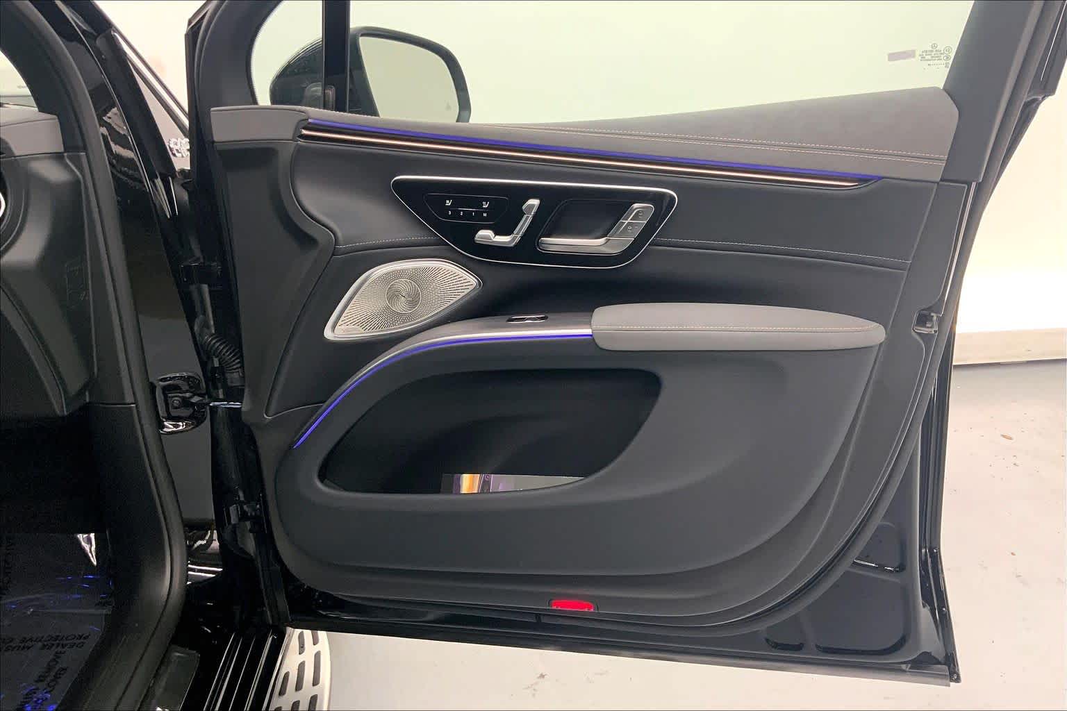 2027 Mercedes-Benz EQS 400 4MATIC® SUV