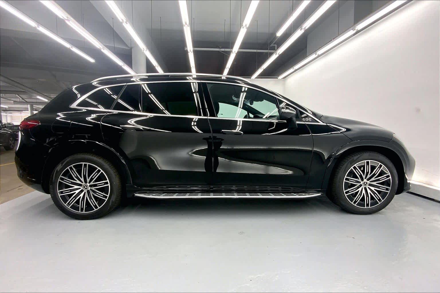 2027 Mercedes-Benz EQS 400 4MATIC® SUV