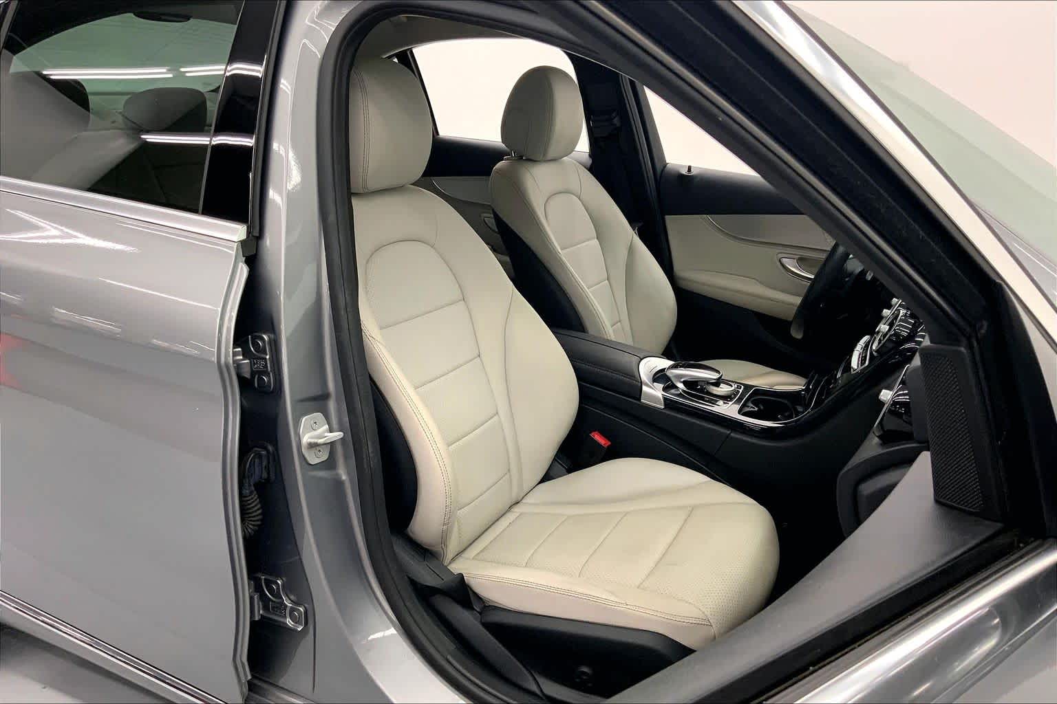 2016 Mercedes-Benz C 300 4dr Sdn RWD