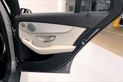 2016 Mercedes-Benz C 300 4dr Sdn RWD