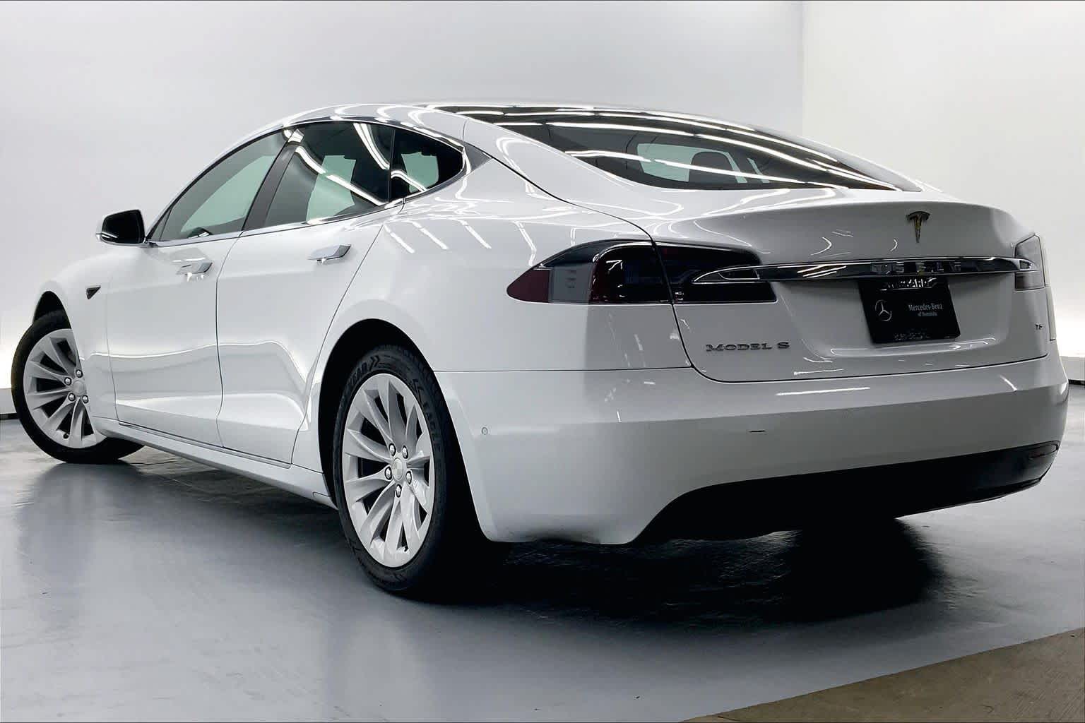 Used 2017 Tesla Model S 75 with VIN 5YJSA1E12HF210500 for sale in Honolulu, HI