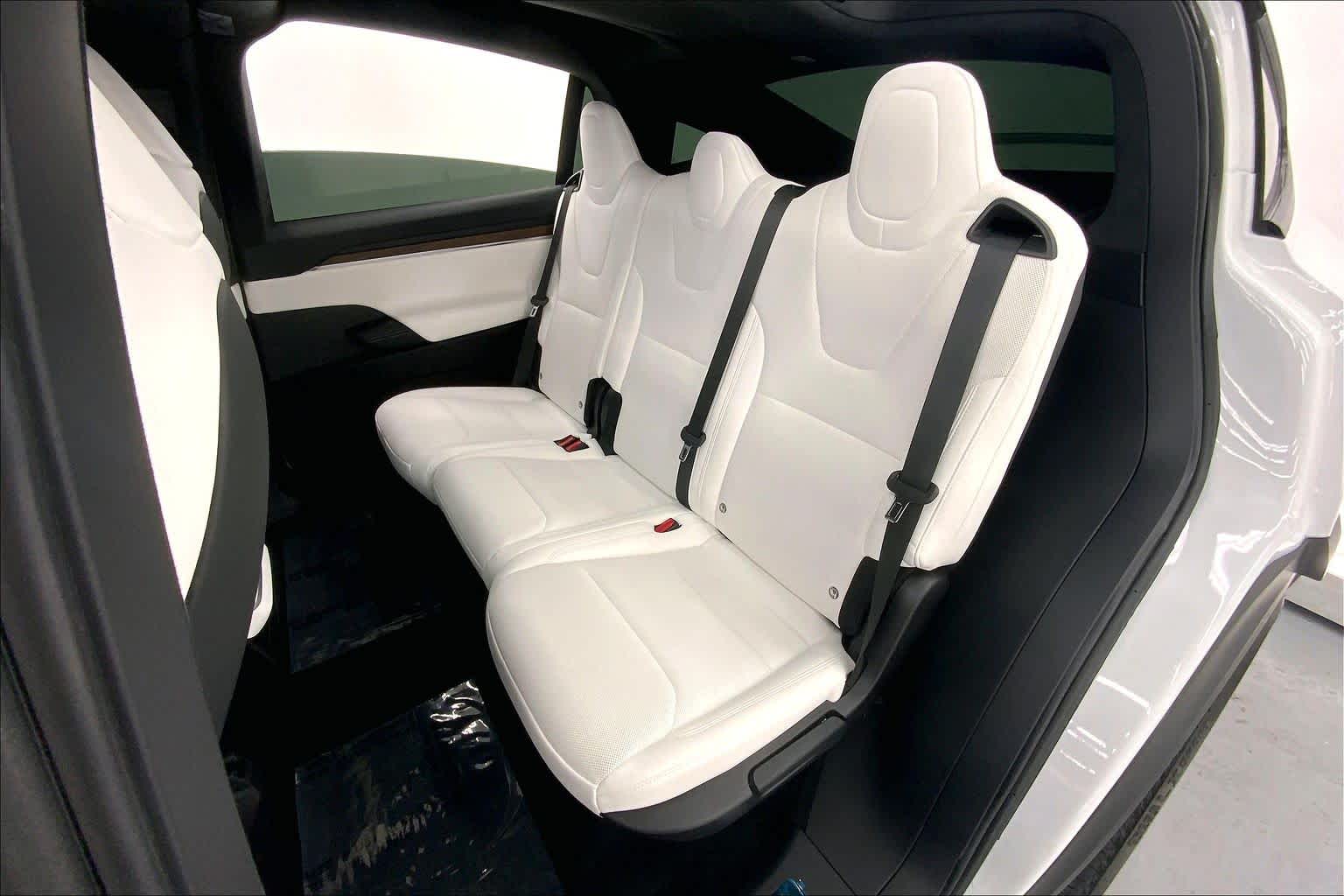 2023 Tesla Model X Standard Range