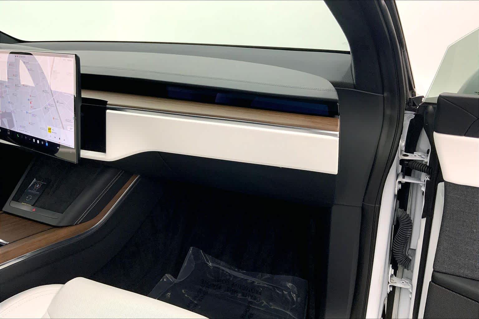 2023 Tesla Model X Standard Range