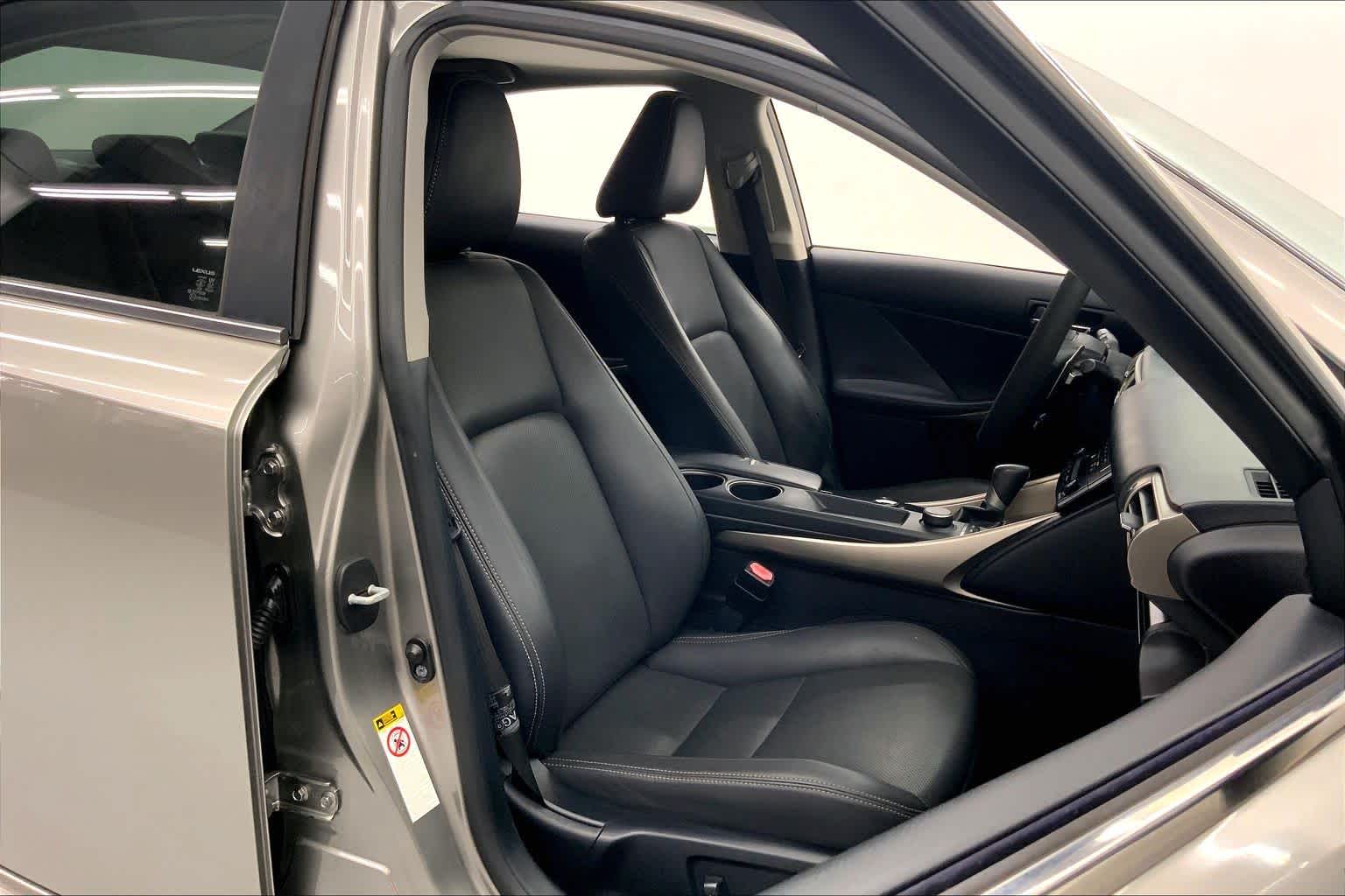 2014 Lexus IS 250 4dr Sport Sdn Auto RWD