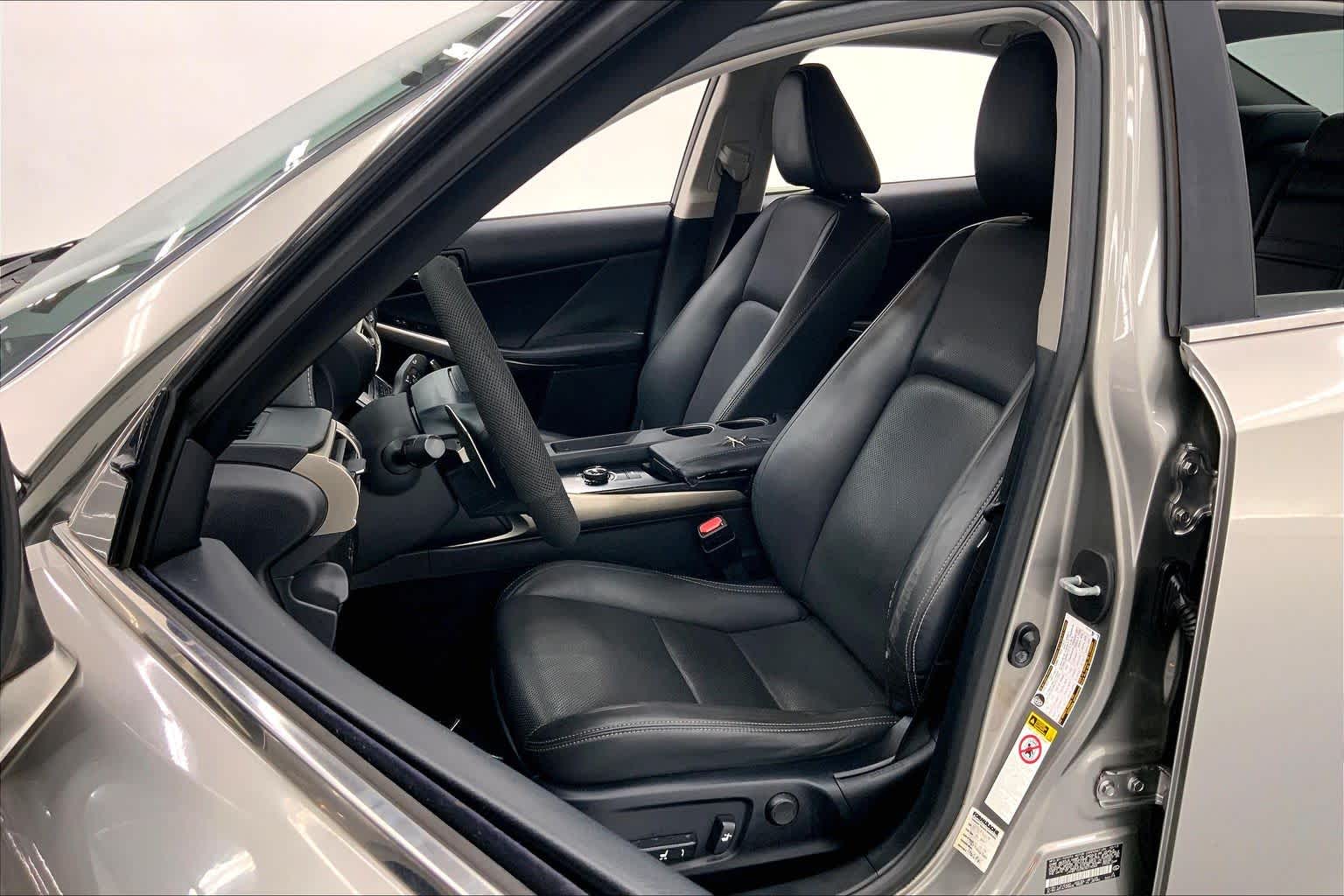 2014 Lexus IS 250 4dr Sport Sdn Auto RWD