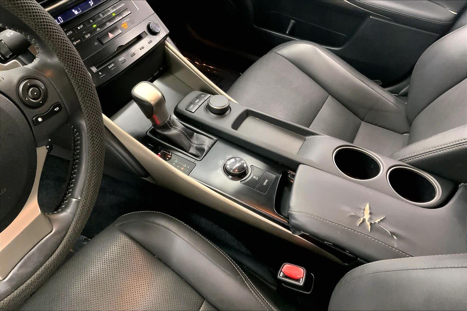2014 Lexus IS 250 4dr Sport Sdn Auto RWD