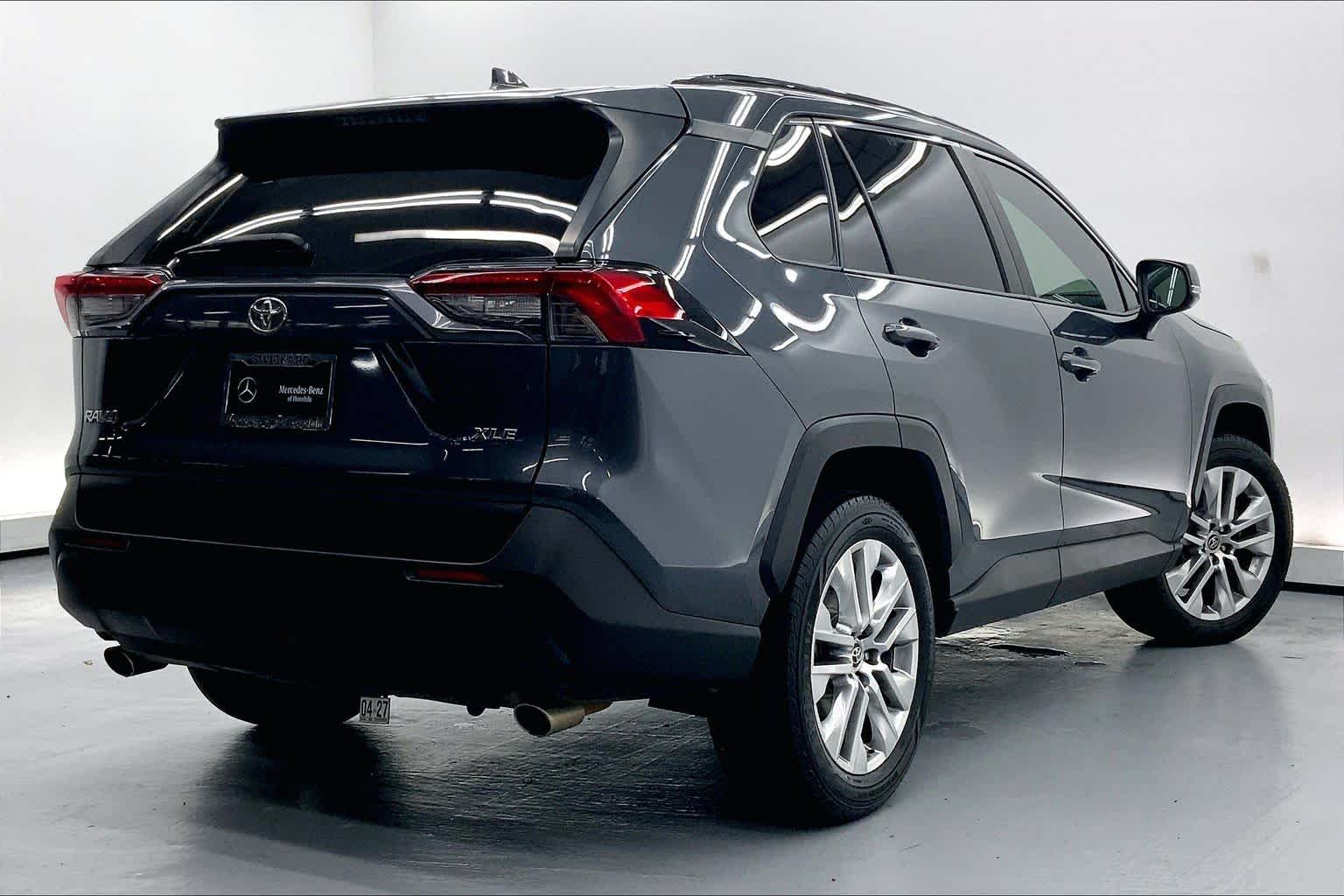 2019 Toyota RAV4 XLE Premium