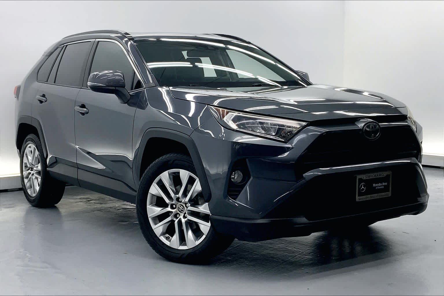 2019 Toyota RAV4 XLE Premium