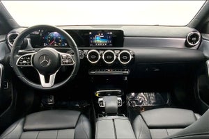 2020 Mercedes-Benz A 220