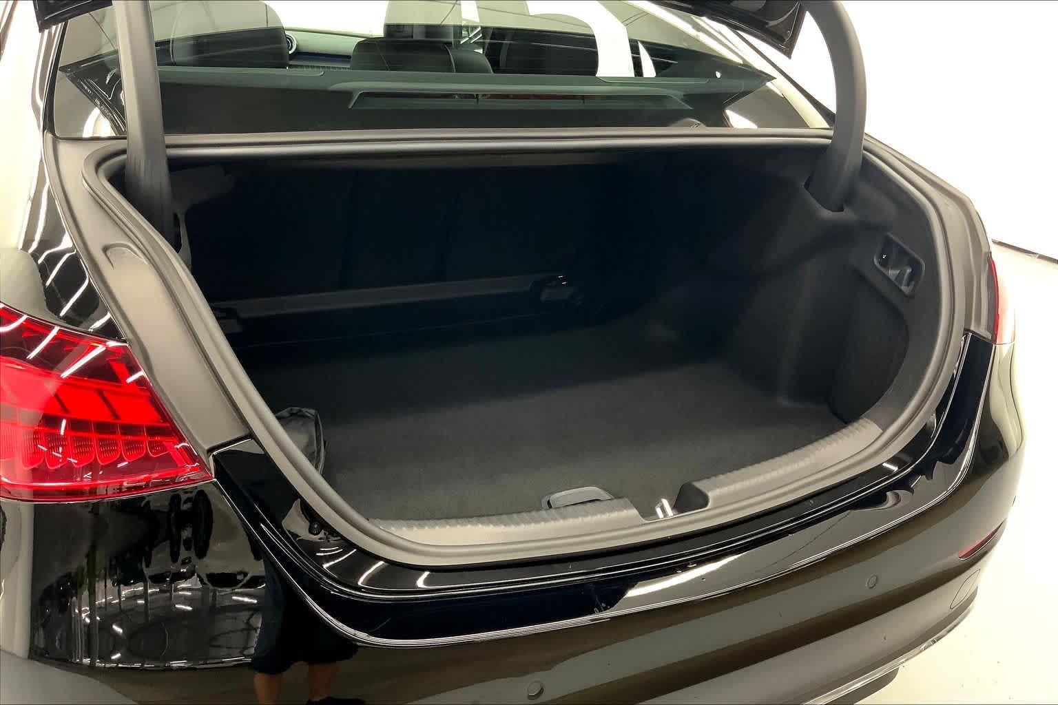 2026 Mercedes-Benz C 300 Sedan