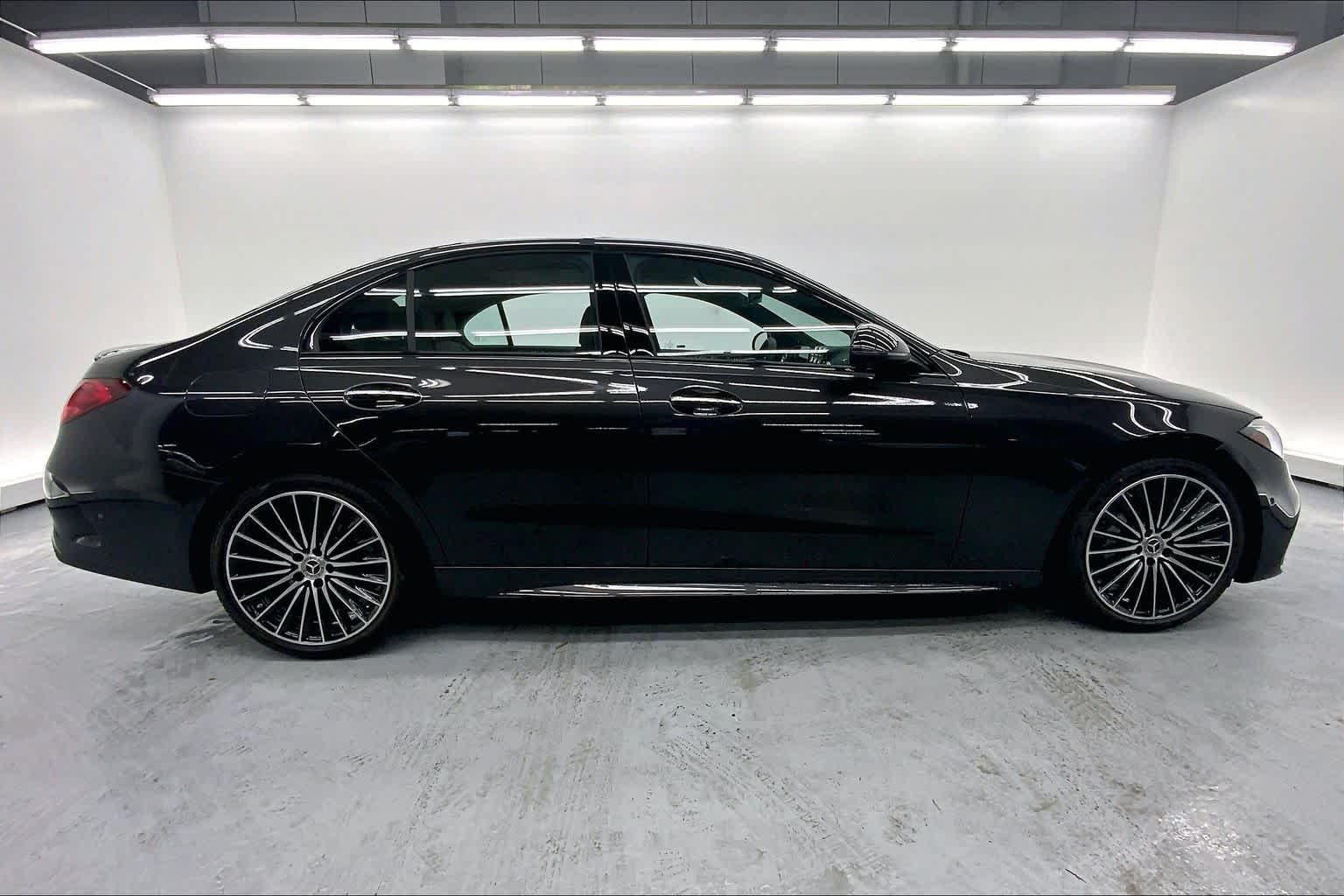 2026 Mercedes-Benz C 300 C 300