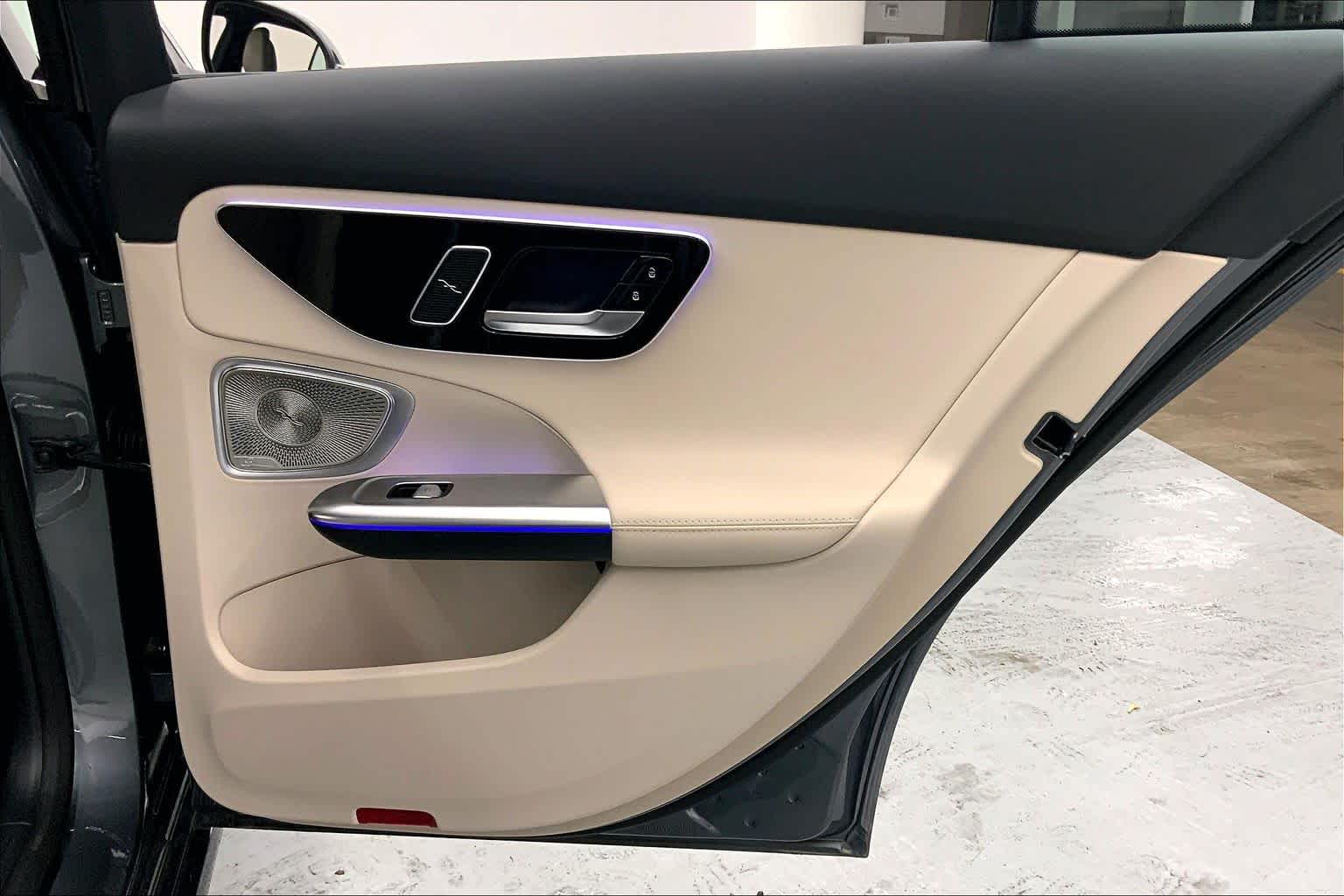 2026 Mercedes-Benz C 300 C 300