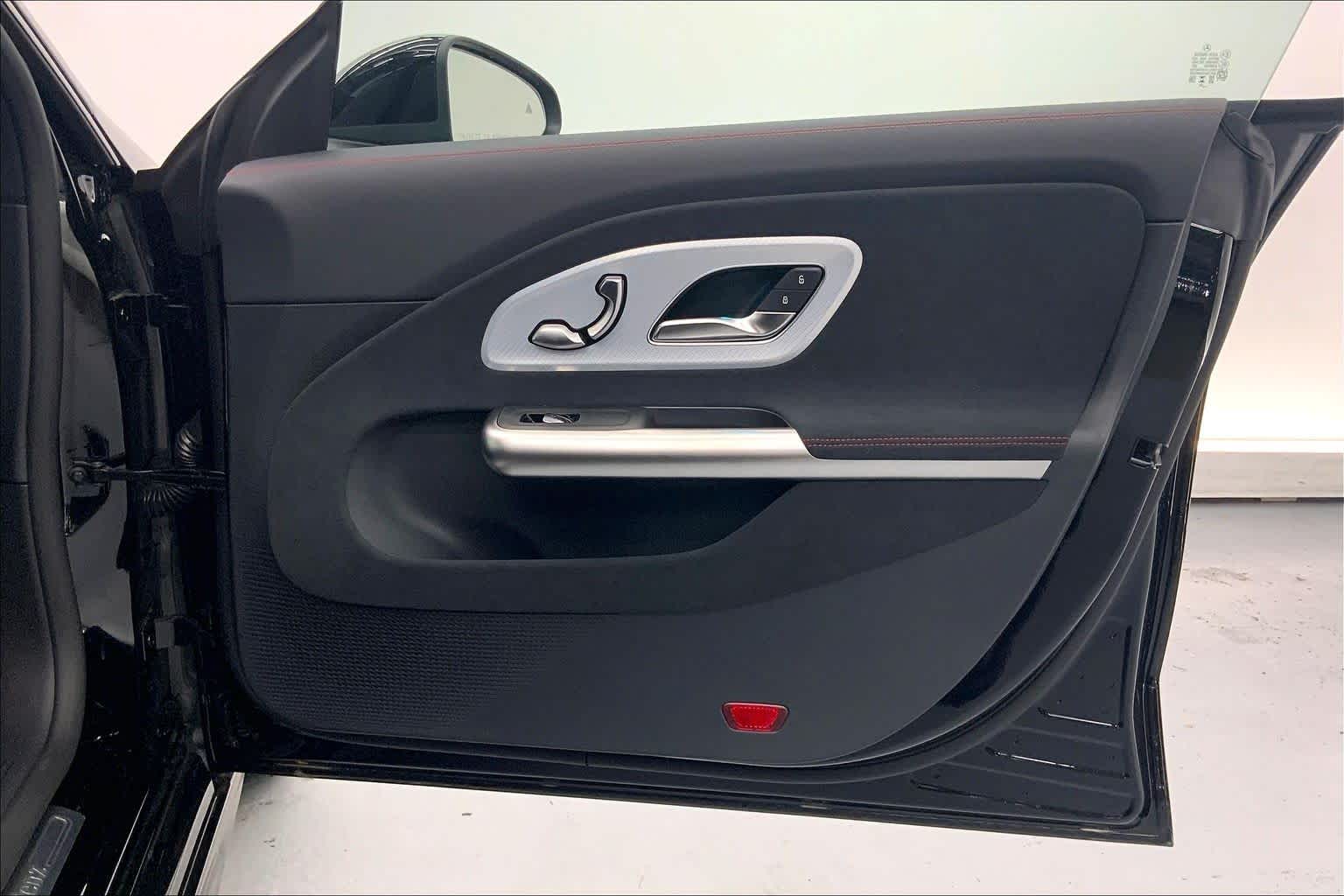 2027 Mercedes-Benz CLA 220 Hybrid FWD
