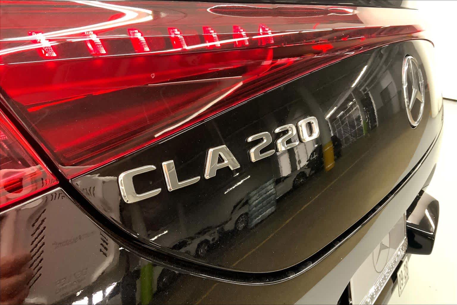 2027 Mercedes-Benz CLA 220 Hybrid FWD